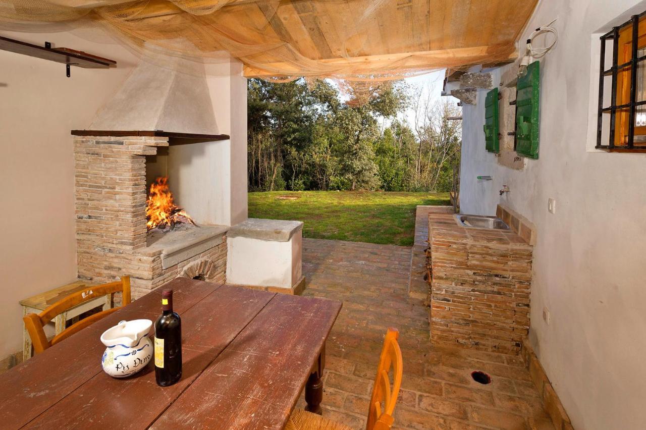 Roinizza In Prtlog Villa Labin  Exterior photo